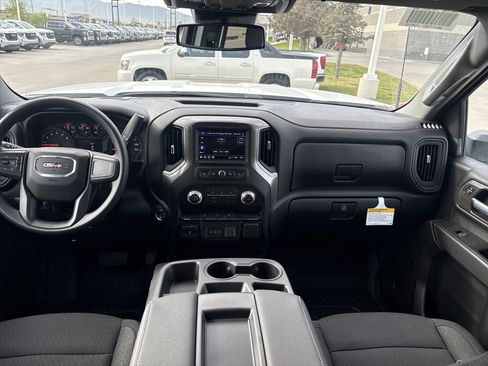 New 2026 GMC Sierra 2500 Pro w/ Convenience Package image 11