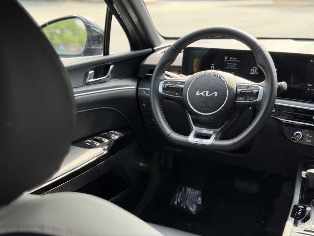 Used 2025 Kia K5 GT-Line FWD image 35