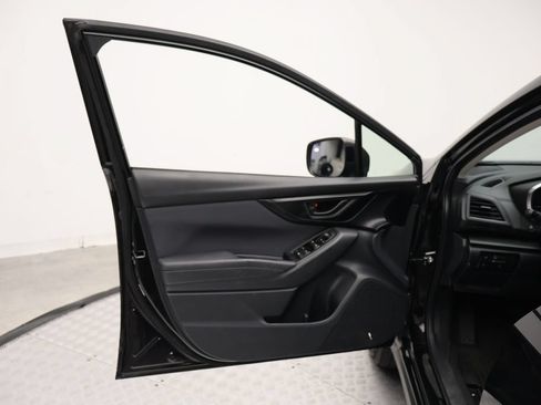 Used 2019 Subaru Crosstrek 2.0i Premium w/ Eyesight System AWD/4WD image 16