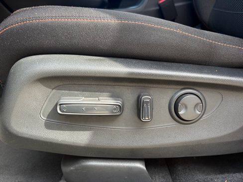 Certified 2025 Honda CR-V Sport image 21