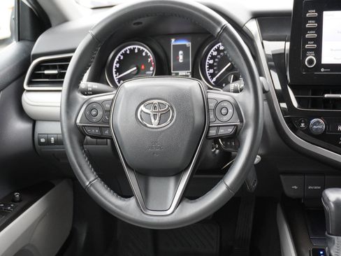 Used 2023 Toyota Camry SE image 15