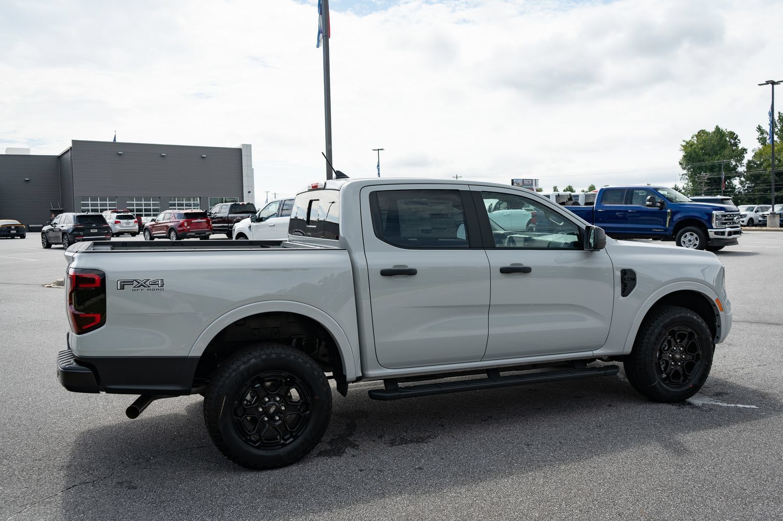 New 2026 Ford Ranger XLT w/ Equipment Group 301A High AWD/4WD image 10
