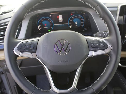 New 2026 Volkswagen Atlas Cross Sport SE AWD/4WD image 15