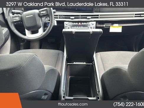 Used 2025 Hyundai Santa Fe SE image 41