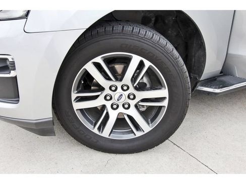 Used 2022 Ford Expedition Max Limited RWD image 29