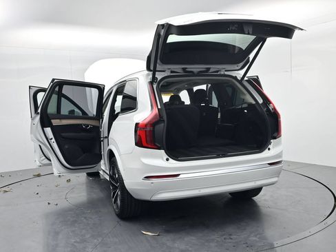 Used 2025 Volvo XC90 B5 Plus AWD/4WD image 64