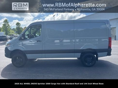 New 2025 Mercedes-Benz Sprinter 2500 image 6