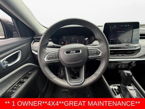 Used 2022 Jeep Compass Latitude AWD/4WD image 12