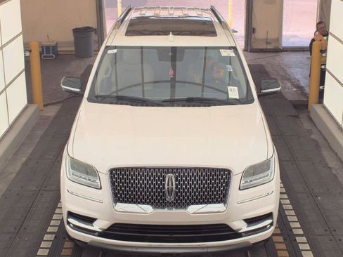 Used 2019 Lincoln Navigator L Reserve AWD/4WD image 14