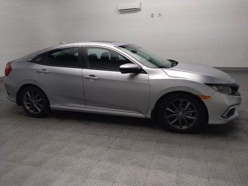Used 2020 Honda Civic EX image 11