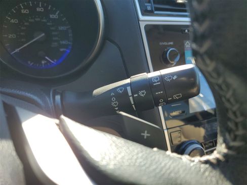 Used 2019 Subaru Outback 2.5i Premium image 23
