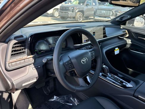 New 2026 Toyota Crown Signia AWD/4WD image 7