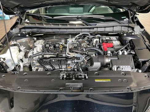 Used 2025 Nissan Altima 2.5 SV FWD image 26