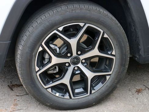 Used 2025 Jeep Compass Limited AWD/4WD image 6
