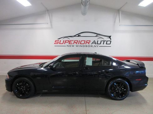 Used 2012 Dodge Charger R/T AWD/4WD image 2