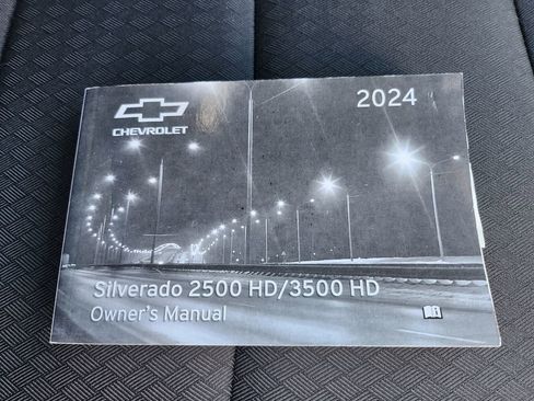 Used 2024 Chevrolet Silverado 2500 Custom w/ Custom Convenience Package image 35