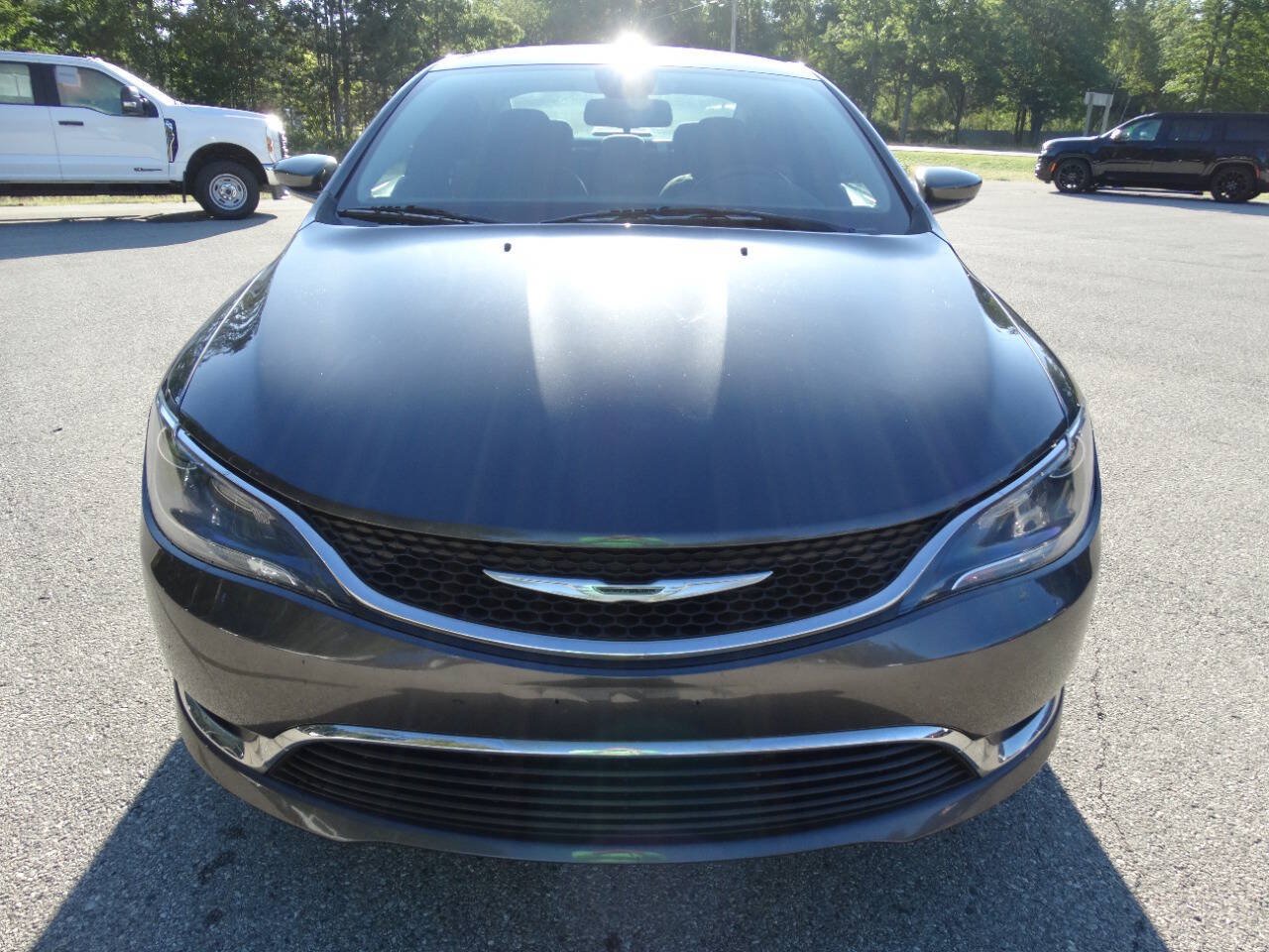 Used 2016 Chrysler 200 Limited FWD image 4