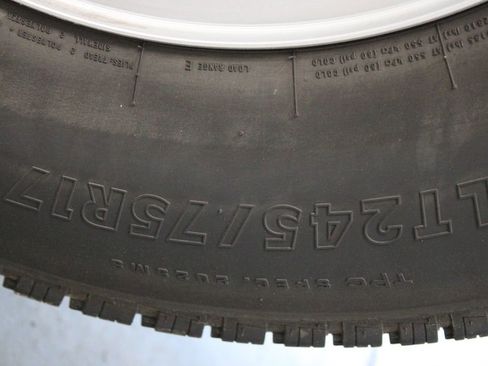 Used 2024 GMC Sierra 2500 Pro RWD image 33