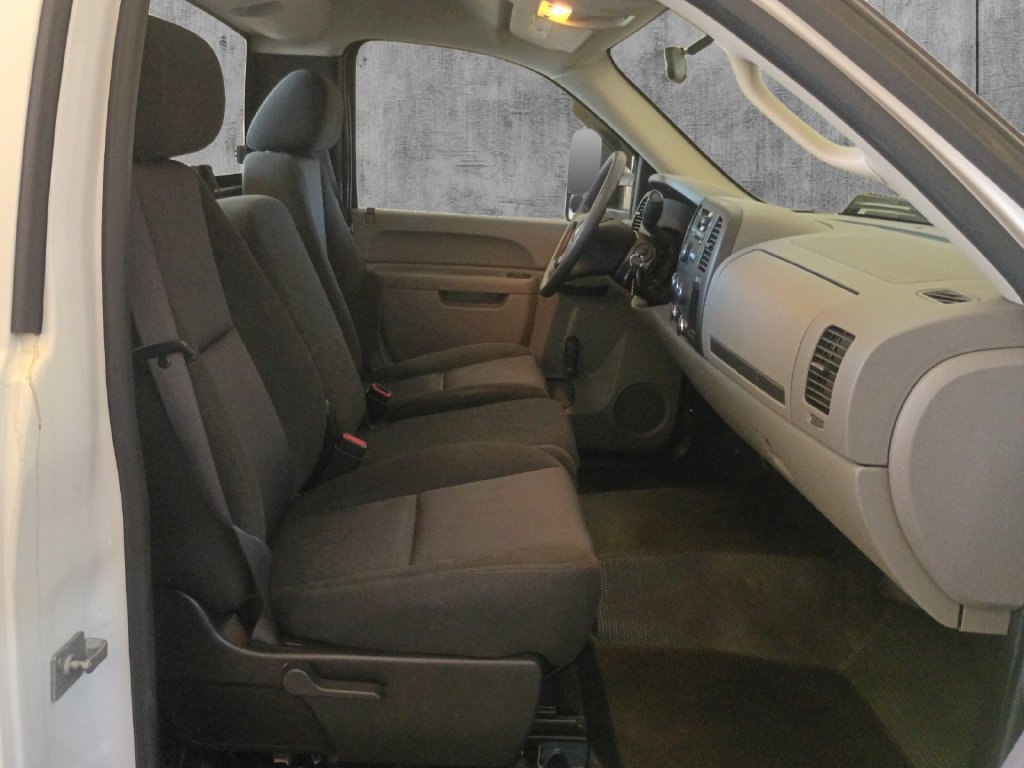 Used 2010 Chevrolet Silverado 1500 W/T RWD image 15