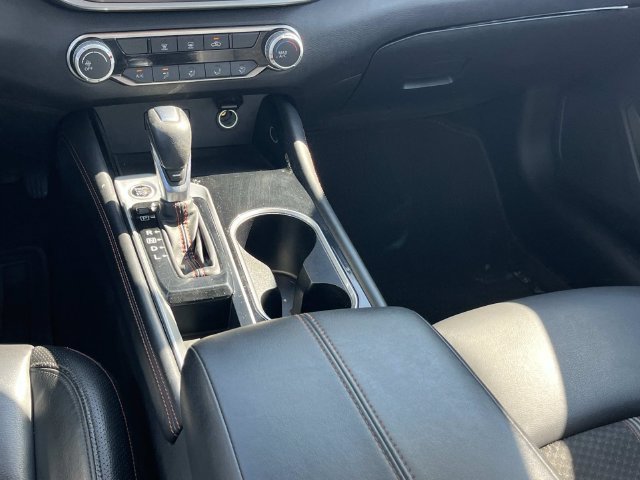 Used 2024 Nissan Altima 2.5 SR FWD image 14