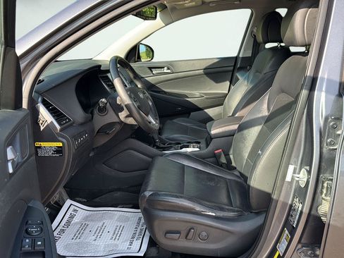 Used 2017 Hyundai Tucson Limited w/ Limited Ultimate Package 03 FWD image 9