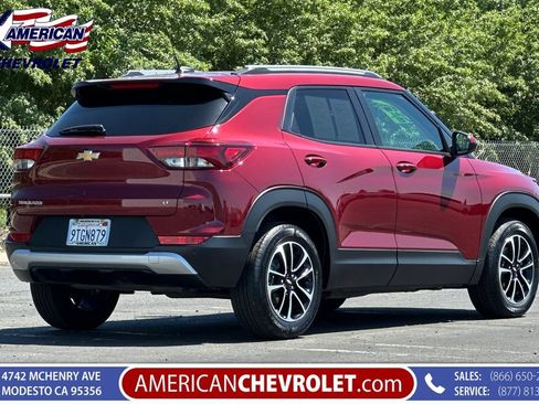 New 2025 Chevrolet TrailBlazer LT w/ Convenience Package FWD image 4