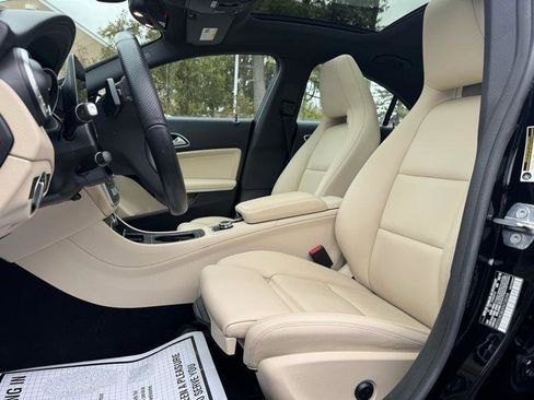 Used 2019 Mercedes-Benz CLA 250 4MATIC image 8
