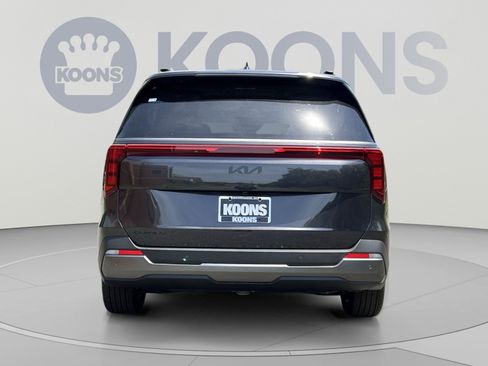 New 2026 Kia Carnival SX w/ SX Dark Edition Package FWD image 5