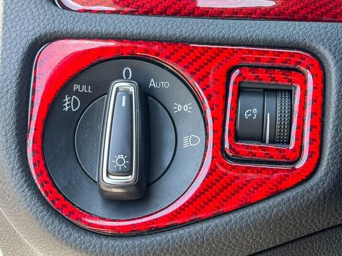 Used 2018 Volkswagen GTI S FWD image 51