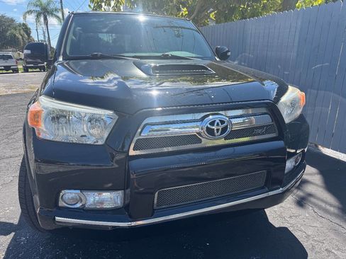Used 2013 Toyota 4Runner SR5 image 11