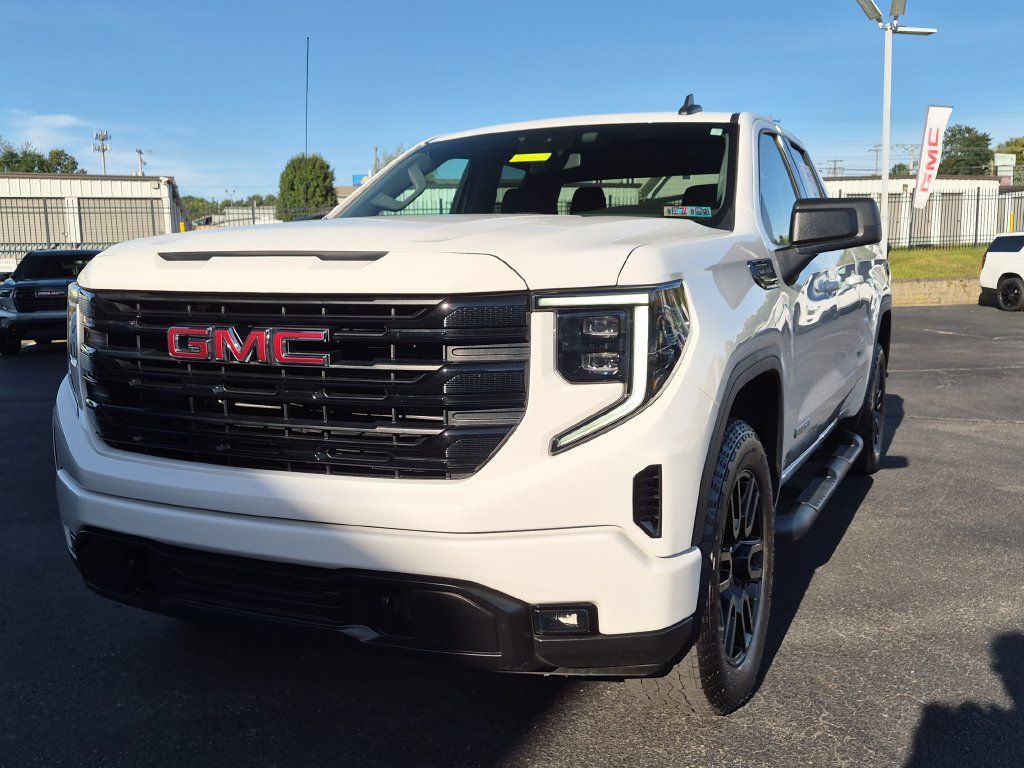 Used 2023 GMC Sierra 1500 Elevation AWD/4WD image 2
