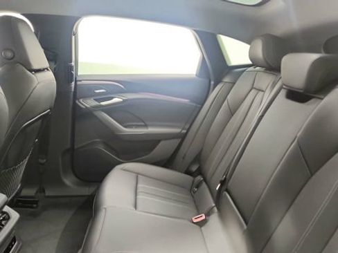 Used 2025 Audi A6 e-tron Prestige w/ Black Warm Weather Package image 29