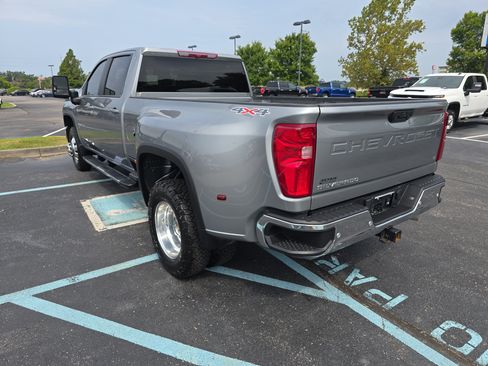 Used 2025 Chevrolet Silverado 3500 LT w/ Safety Package AWD/4WD image 11
