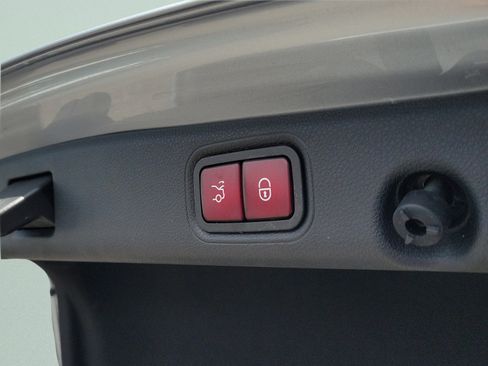 Certified 2022 Mercedes-Benz E 350 Sedan image 6