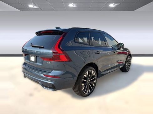 New 2026 Volvo XC60 B5 Ultra w/ Climate Package AWD/4WD image 9