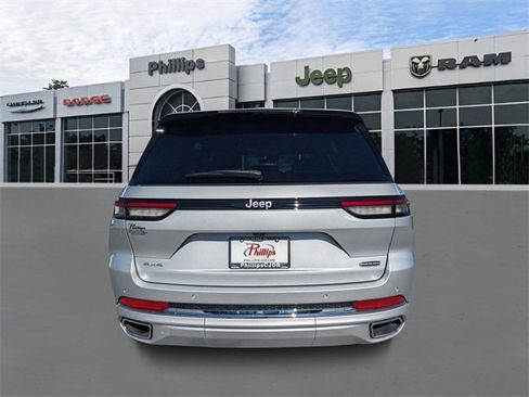 New 2025 Jeep Grand Cherokee Overland w/ Trailer Tow Package image 5