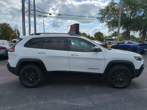 Used 2021 Jeep Cherokee Trailhawk w/ Comfort/Convenience Group AWD/4WD image 4