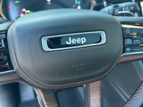 Used 2022 Jeep Grand Cherokee Summit w/ Advanced Protech Group IV image 37