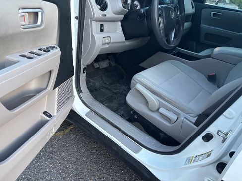 Used 2014 Honda Pilot LX image 14