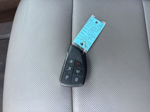 Used 2023 GMC Yukon SLT w/ Max Trailering Package image 40