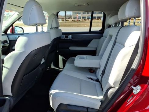 Used 2025 Hyundai Santa Fe SEL image 9