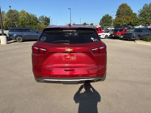 Used 2019 Chevrolet Blazer Premier w/ Sun and Wheels Package FWD image 4