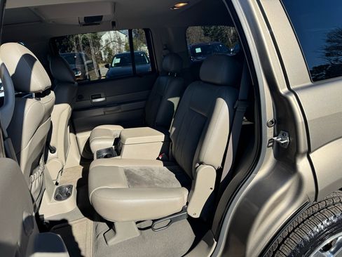 Used 2007 Dodge Durango Limited image 12