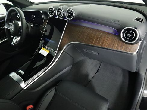 Certified 2025 Mercedes-Benz GLC 300 image 17