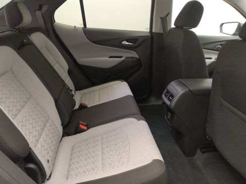 Used 2023 Chevrolet Equinox LT w/ LPO, Floor Liner Package image 19