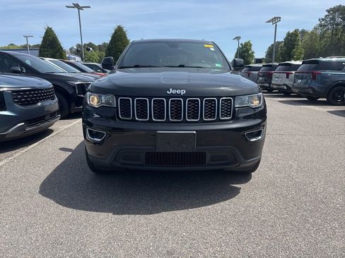 Used 2018 Jeep Grand Cherokee Laredo image 6