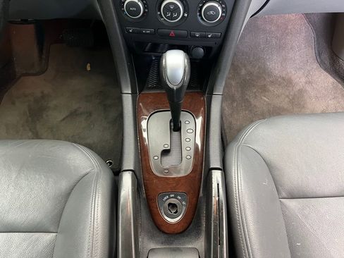 Used 2007 Saab 9-3 2.0T w/ Premium 17 Pkg image 15