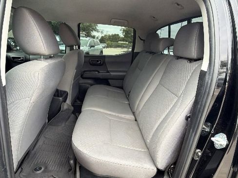 Certified 2023 Toyota Tacoma SR AWD/4WD image 34