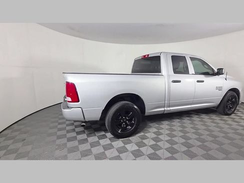 Used 2019 RAM 1500 Express RWD image 39