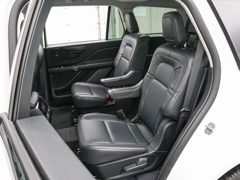 Used 2025 Lincoln Aviator Reserve w/ Jet Appearance Package image 21